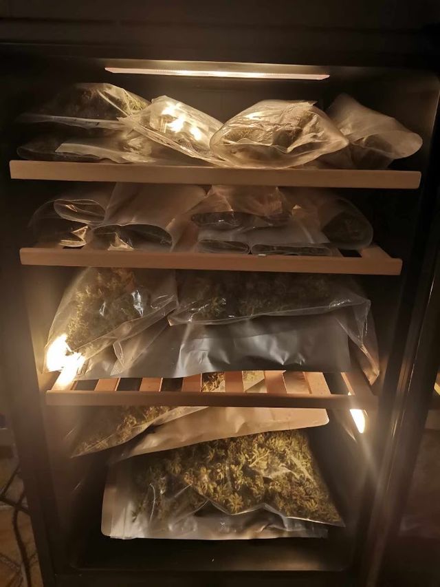 A+555 Cannabis Shop storefront