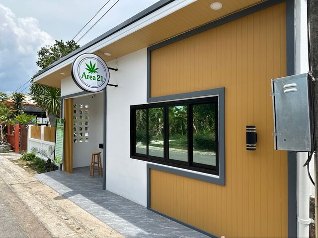 Area21 cannabis satun storefront
