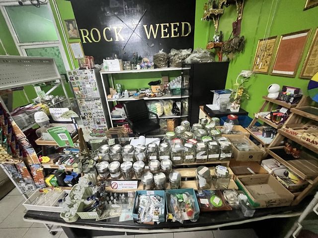 Rockweed Cannabis shop Songkhla storefront