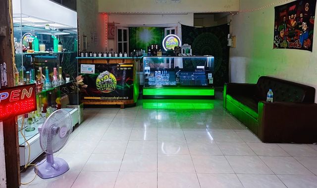 Station WEED storefront