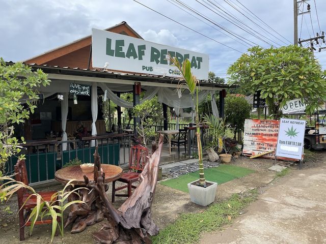 Leaf Retreat Koh Lanta Relax Beach storefront