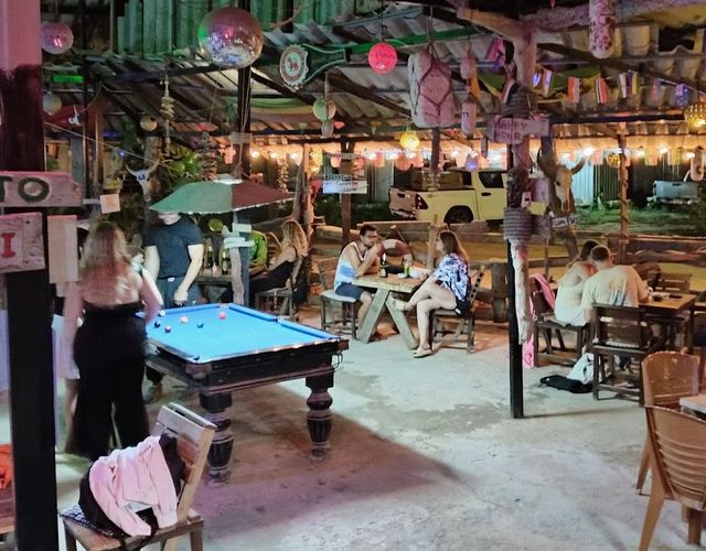 Cannabis bar and Restaurant storefront