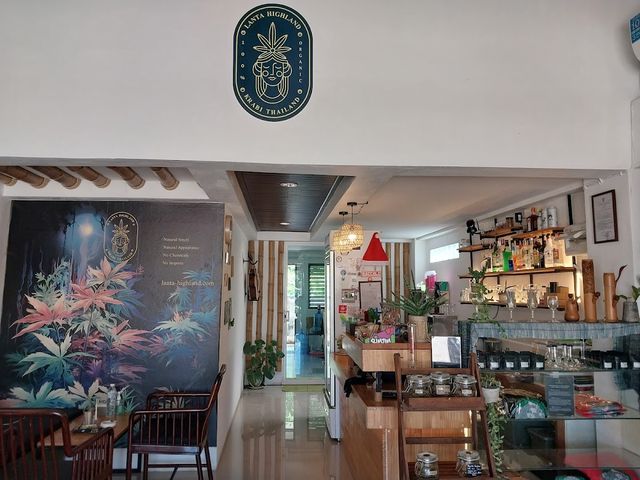 Lanta Highland Weed / Cannabis Cafe storefront