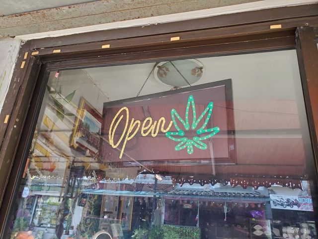 CannabisFarm (นิวชุมพรฟาร์ม) Конопляная ферма (weed) storefront