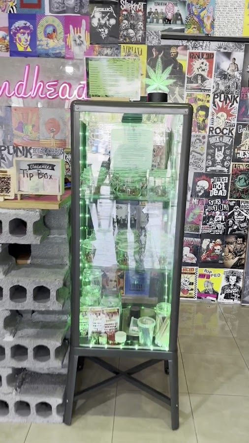 Hippie Weed-Cannabis store storefront