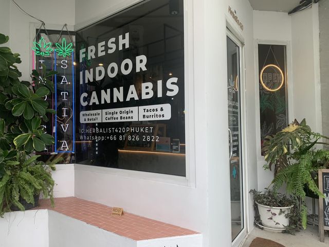 Herbalist 420 Bang Tao - Weed Shop and Coffee Club storefront