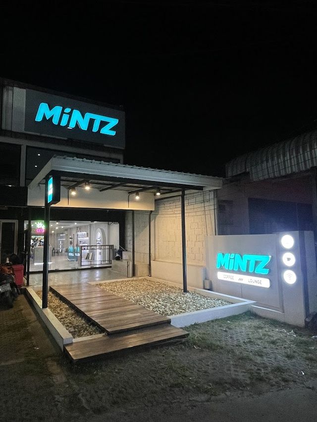 MINTZ Cannabis Phuket Каннабис storefront