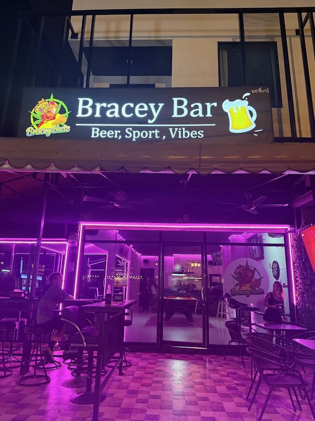 Bracey Budz Shop 2 / Medical Cannabis Store storefront