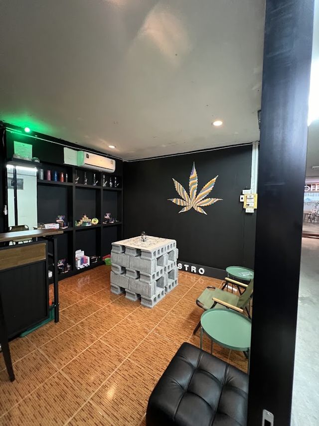 Hive Cannabis Kamala storefront