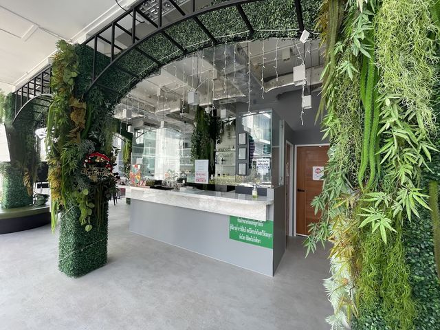 High Cloud (Patong) storefront