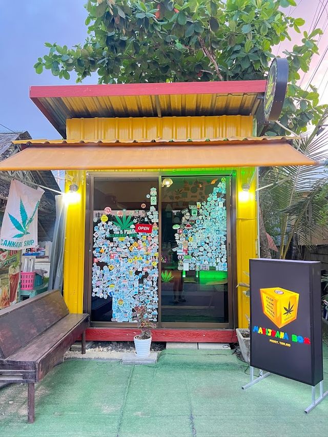Marijuana Box (Weed Land) storefront