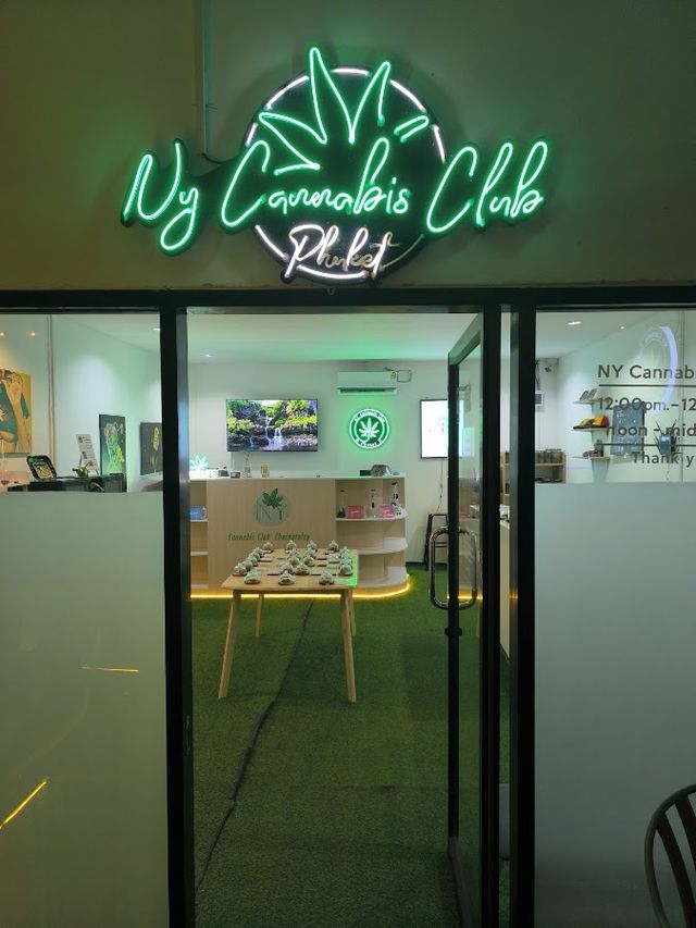 NY Cannabis Club Naiyang storefront