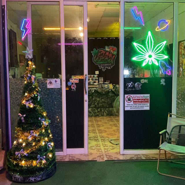 ร้านกัญชาอ่าวลึก-Zone weed cannabis shop storefront