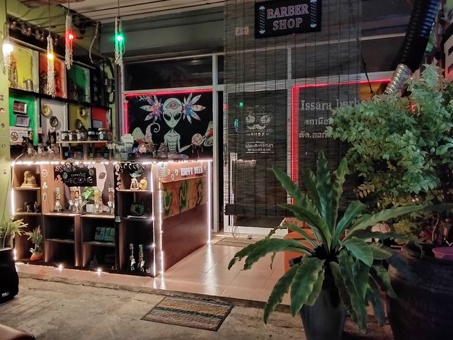 Issara cannabis storefront