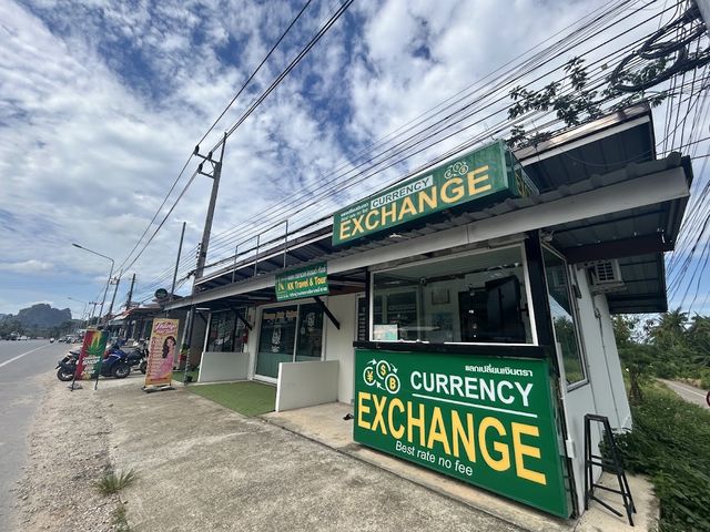 POPpy Weed Shop storefront