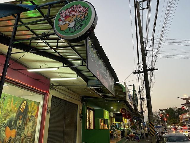 Lady weed shop 3 storefront