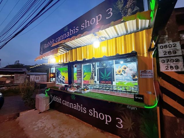 Rabbit cannabis shop3 storefront