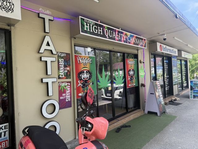 Rabbits cannabis storefront