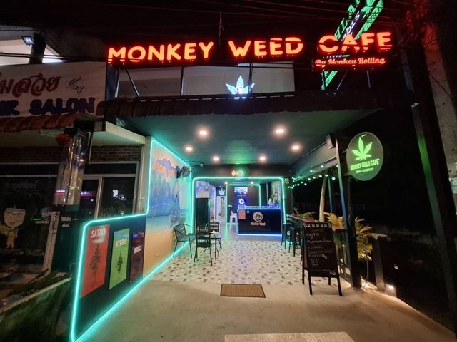Monkey Weed Cafe storefront