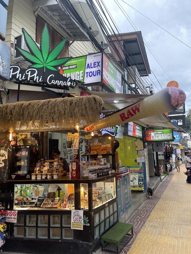 Phi Phi Cannabis storefront