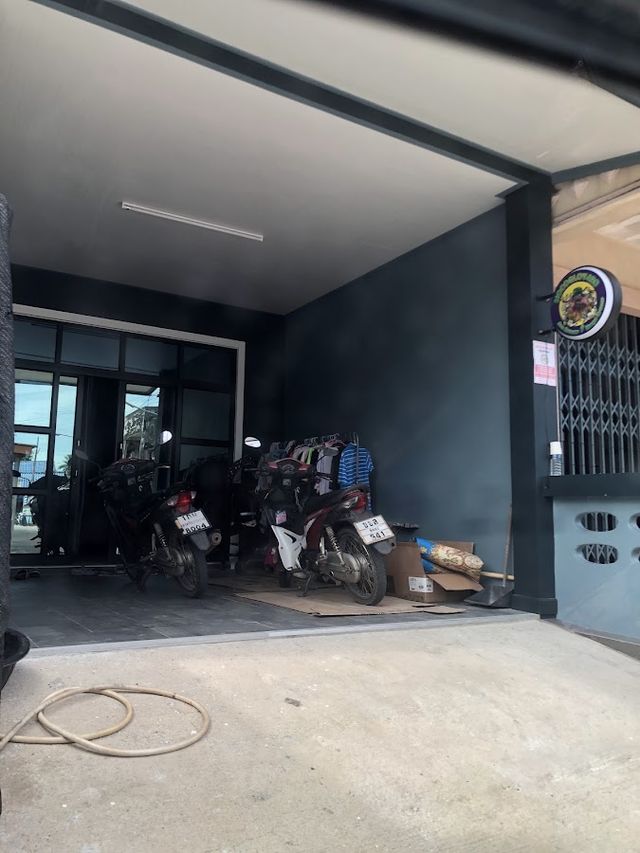 ร้านกัญชาWocogloy420 (Cannabis Shop) storefront
