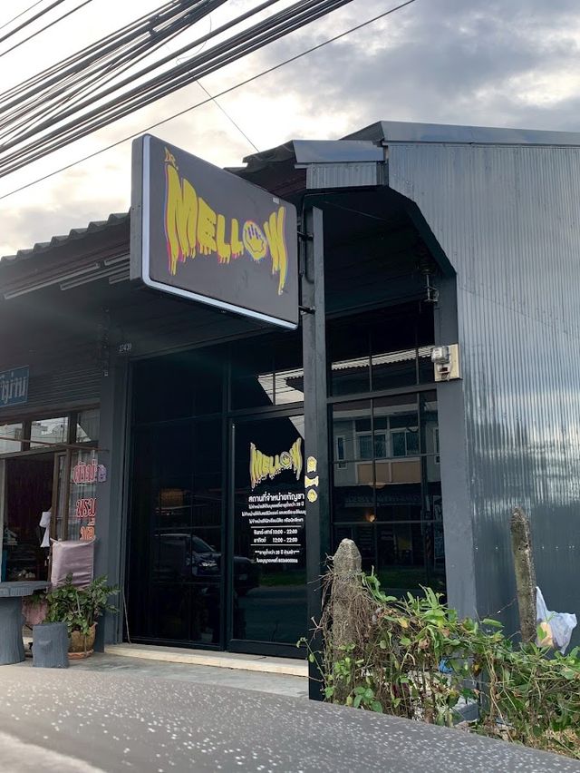 Dr.Mellow - Cannabis shop (ร้านขายกัญชา) storefront