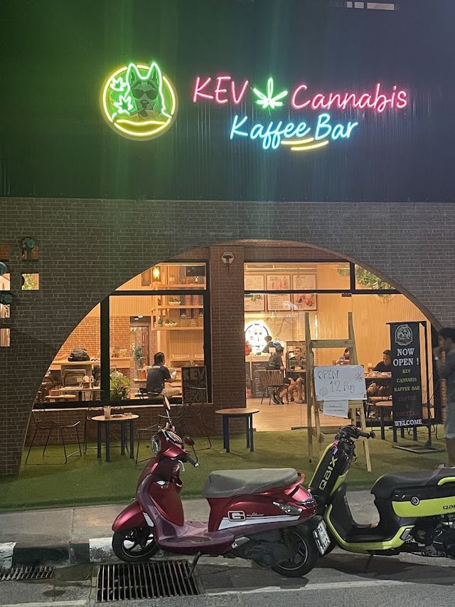 KEV CANNABIS KAFFEE BAR storefront