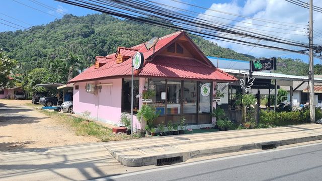 Organic Cannabis storefront