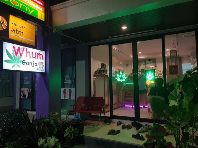 Whum Ganja storefront