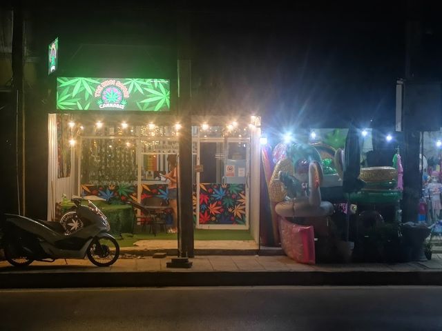 The Khoi Samui Cannabis storefront