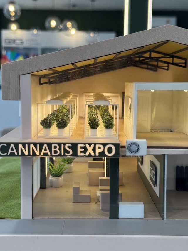 OG Lab - Cannabis Farm | The Largest Weed Shop of Koh Samui storefront