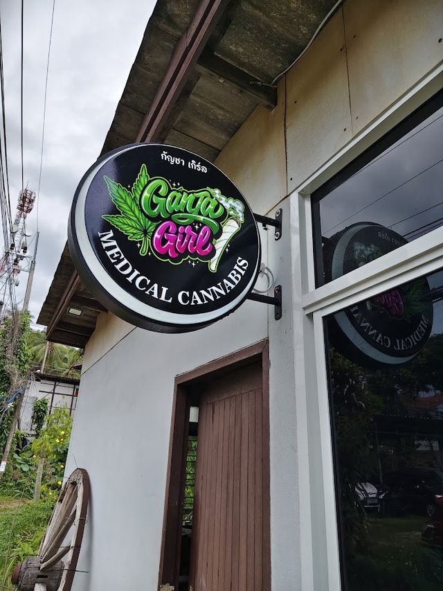 Ganja Girl storefront