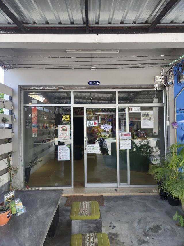 Kanna Cannabis Dispensary 3 (Baan Tai) storefront