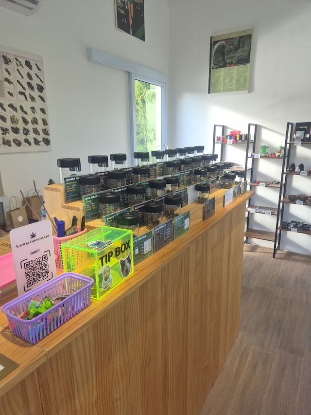 Kanna Dispensary 4 at Zen storefront