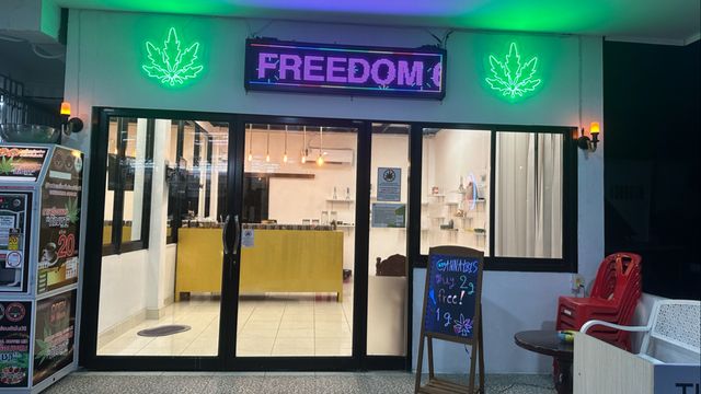 Freedom cannabis koh tao storefront