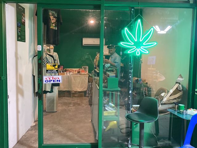 Green Nation Dispensary, Green Street Koh Tao storefront