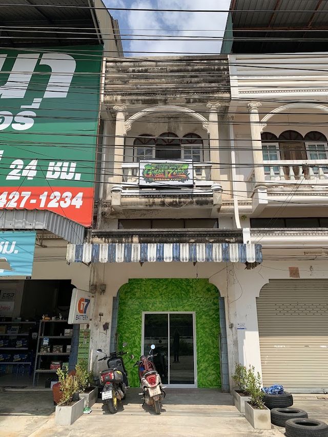 T Green Zone cannabis store storefront