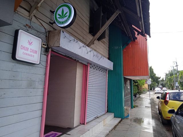 CHUM CHUM CANNABIS storefront