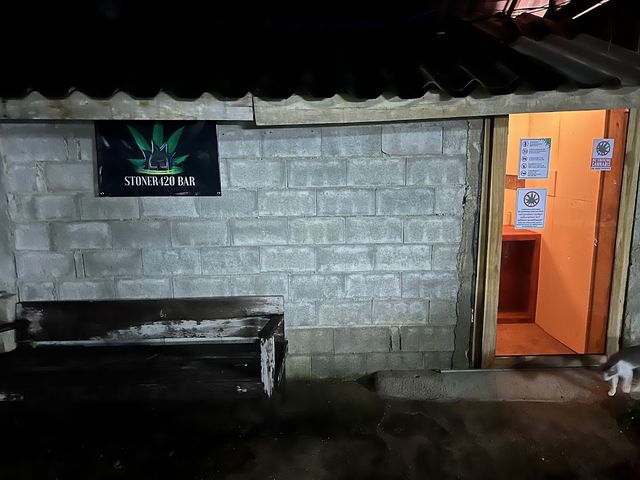 Stoner 420 Bar storefront