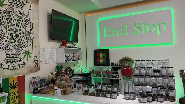 ร้านกัญชา Budstop cannabis dispensary storefront