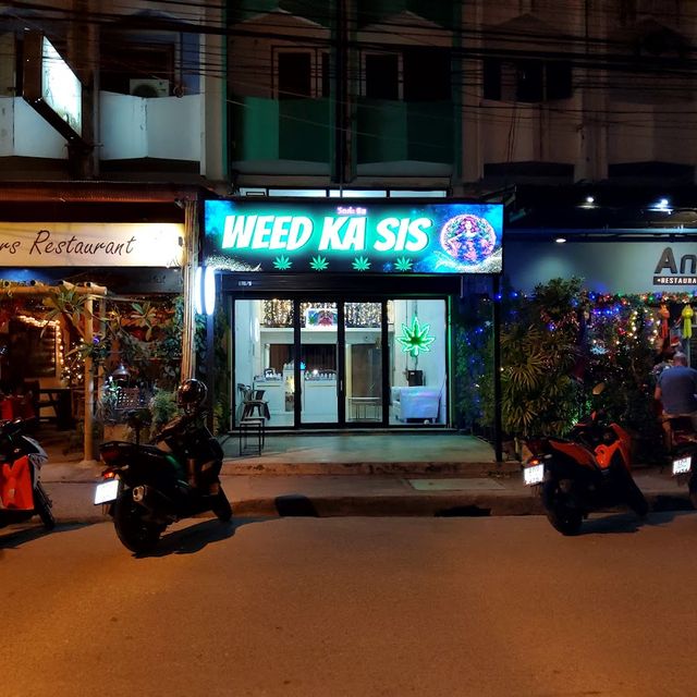 ร้านกัญชา WEED KA SIS (Cannabis Shop) storefront