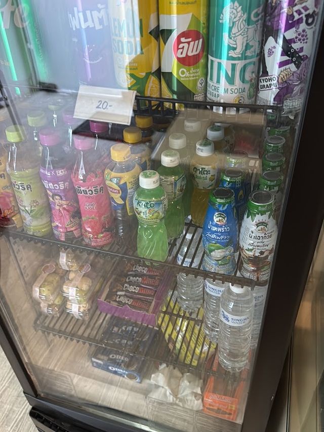 Cyclone Dispensary cannabis weed shop 大麻 storefront