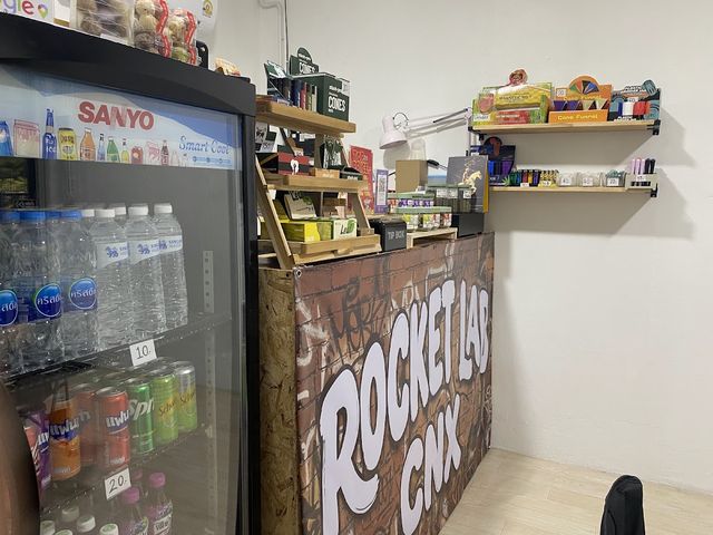Rocket Lab CNX Dispensary | Weed Cannabis 大麻 マリファナ กัญชา storefront