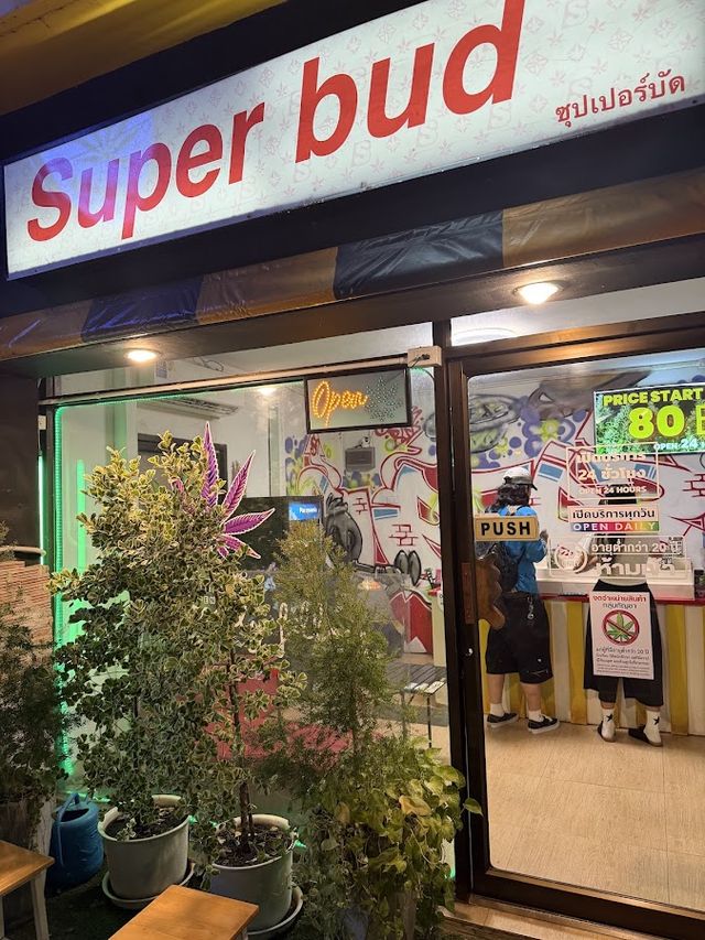 Superbud@Weed Shop Ganj Chiang - Best Cannabis in Chiangmai 大麻店 storefront