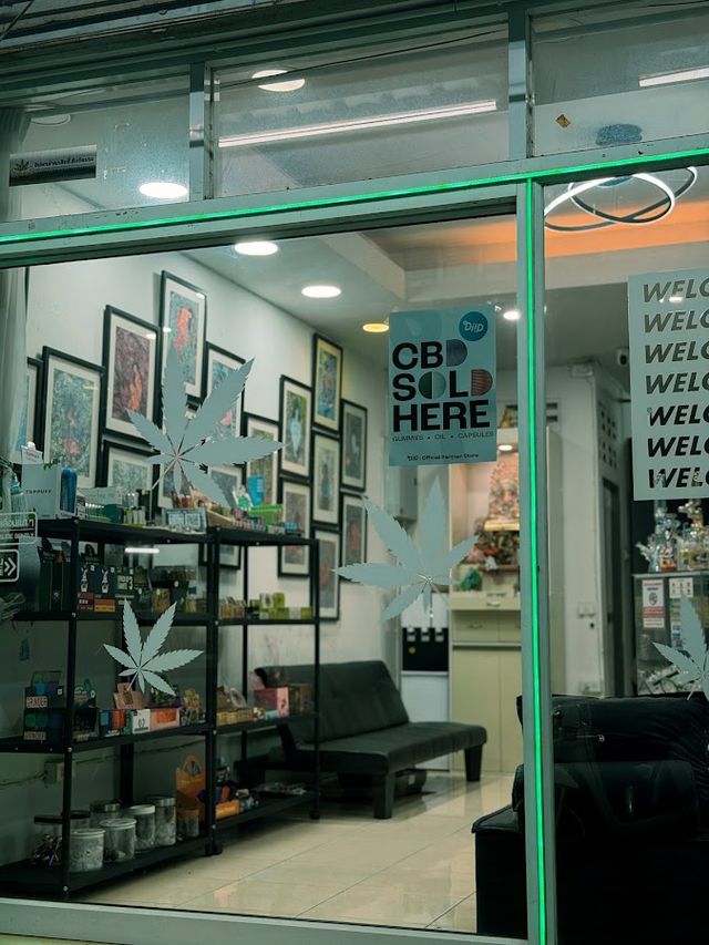 Impala64 Santitham (Rebranding : Octagram) Cannabis Dispensary Shop ร้านกัญชาเชียงใหม่ 大麻 storefront
