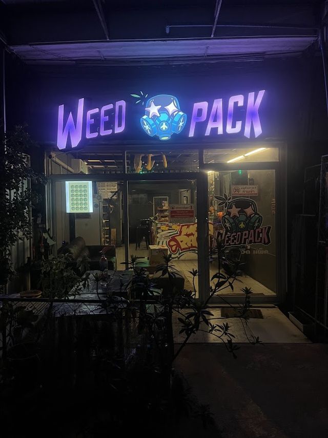 WEED PACK (weed store) storefront