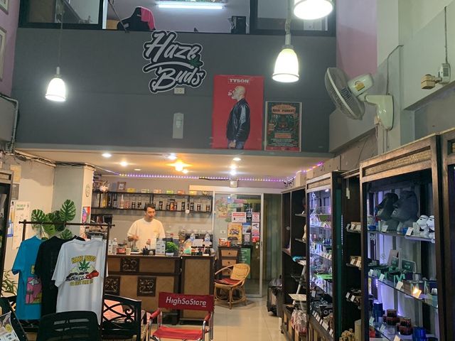 Haze Buds Cannabis Dispensary - Sunday Walking Street Weed Store storefront