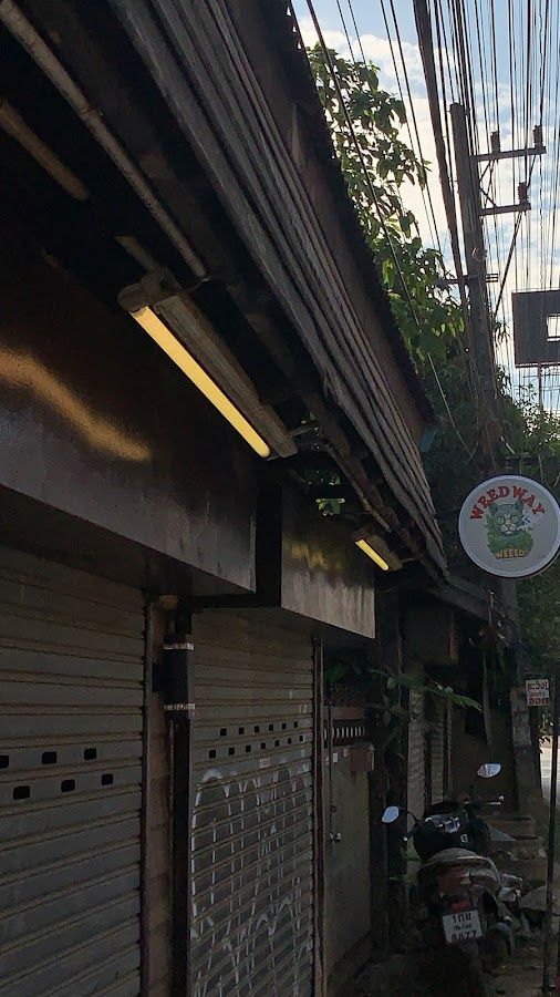 WEEDWAYCNX. Cannabis Dispensary 大麻 marijuanas storefront