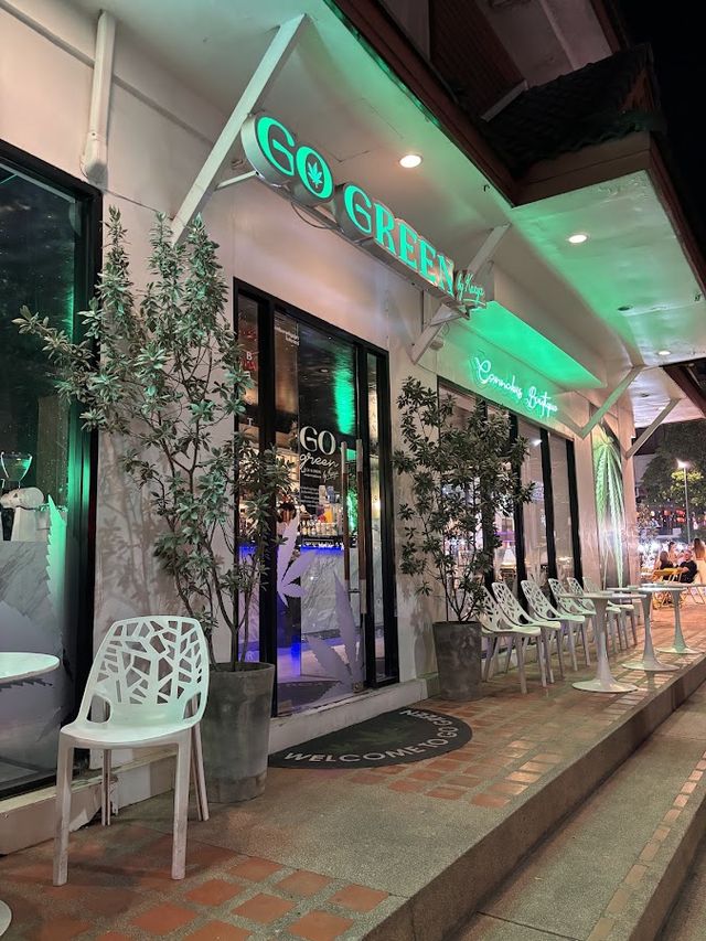 GoGreen Bar - Weed & Cannabis storefront