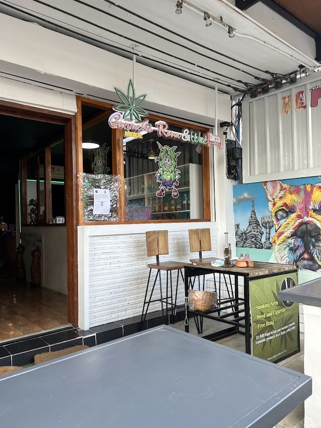 Zenleaf Changmoikao(Cannabis Shop@Yak) storefront